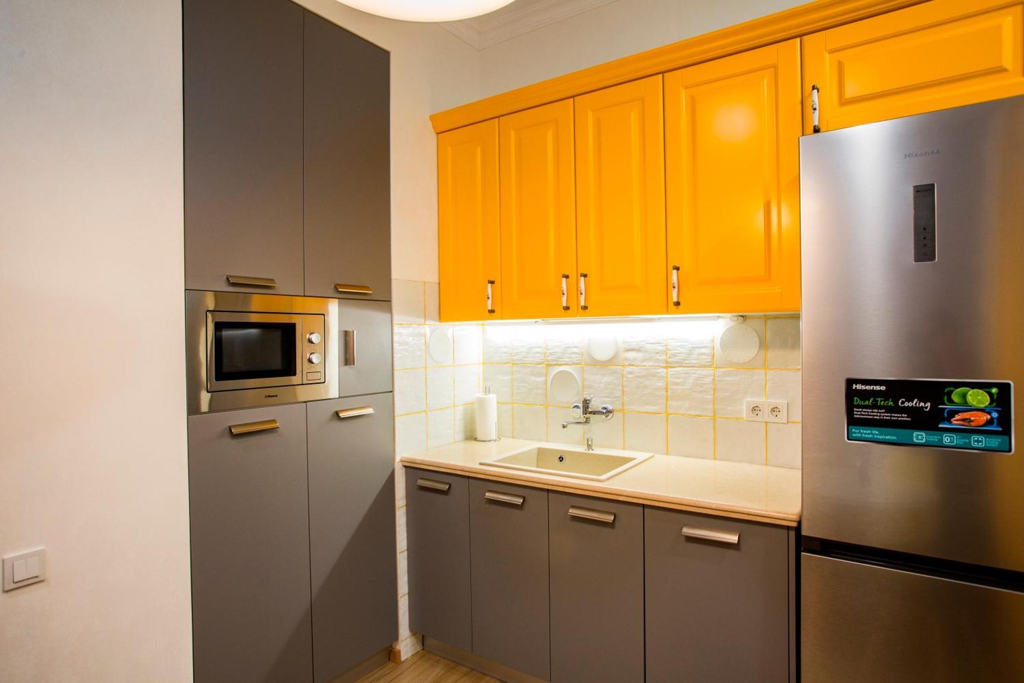 Yellow Apartment In Avlabari Tbilisi Luaran gambar