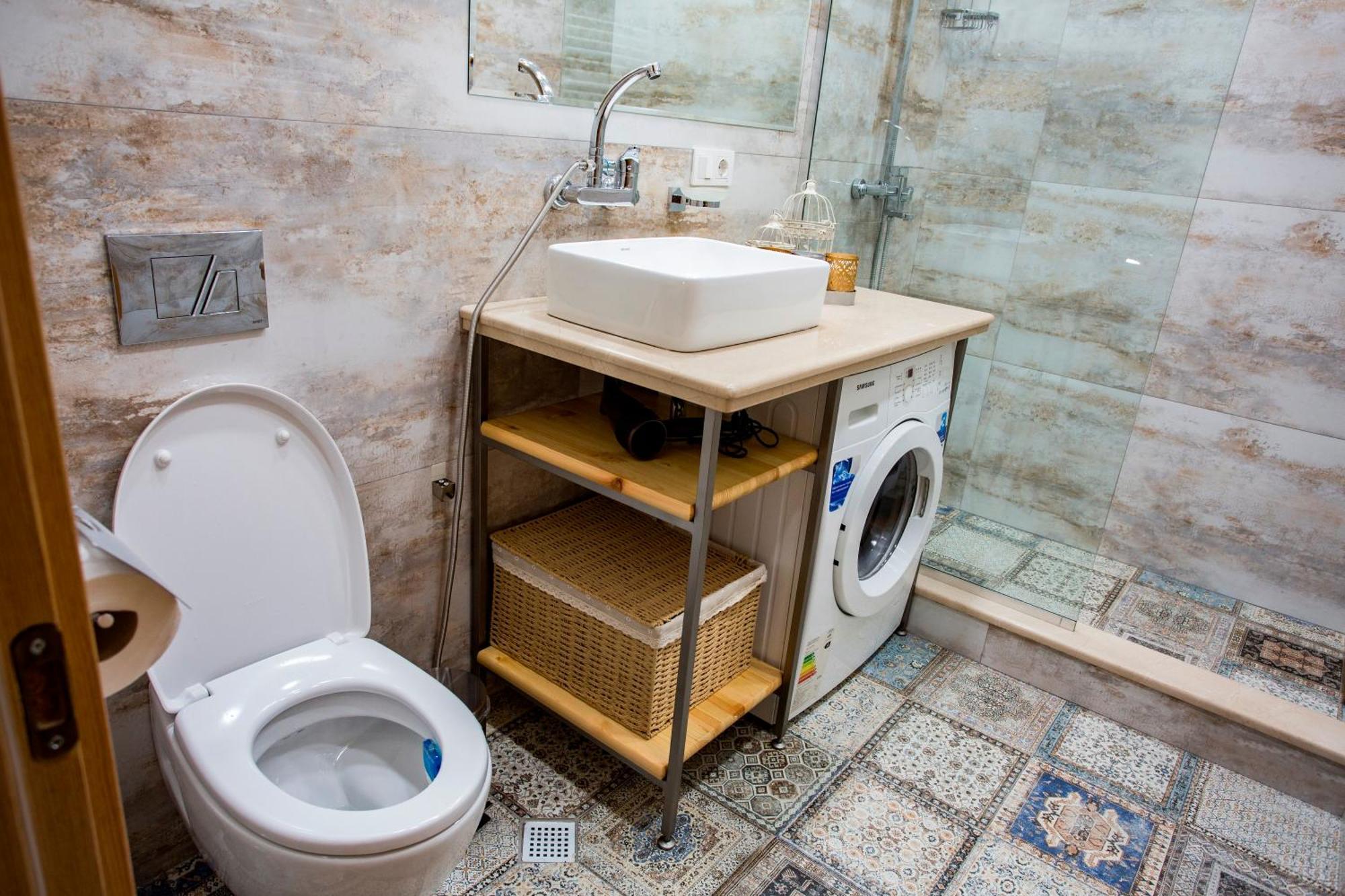Yellow Apartment In Avlabari Tbilisi Luaran gambar